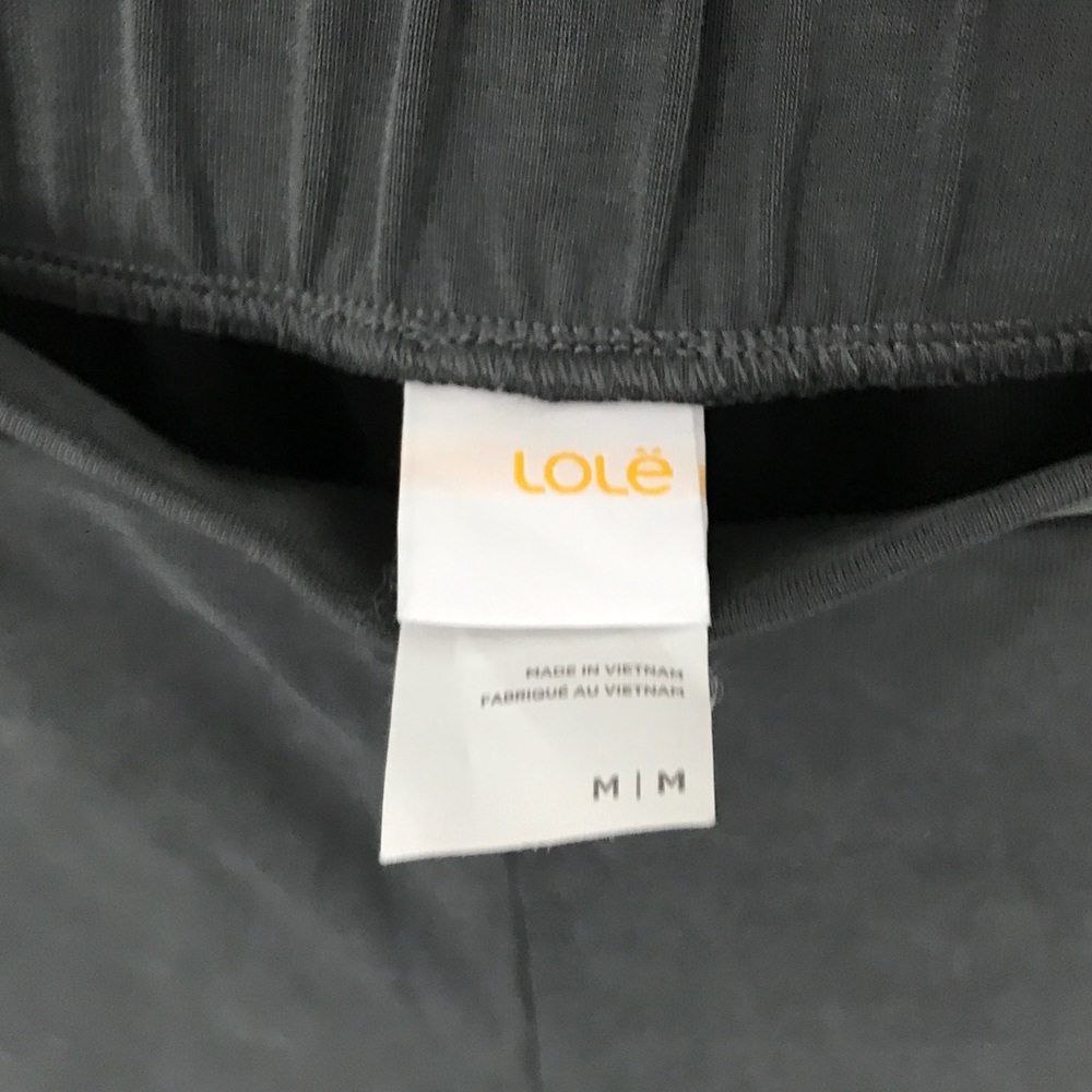 Lolë Stretchy Gray Flowy Yoga Pants 25" - Picture 3 of 6